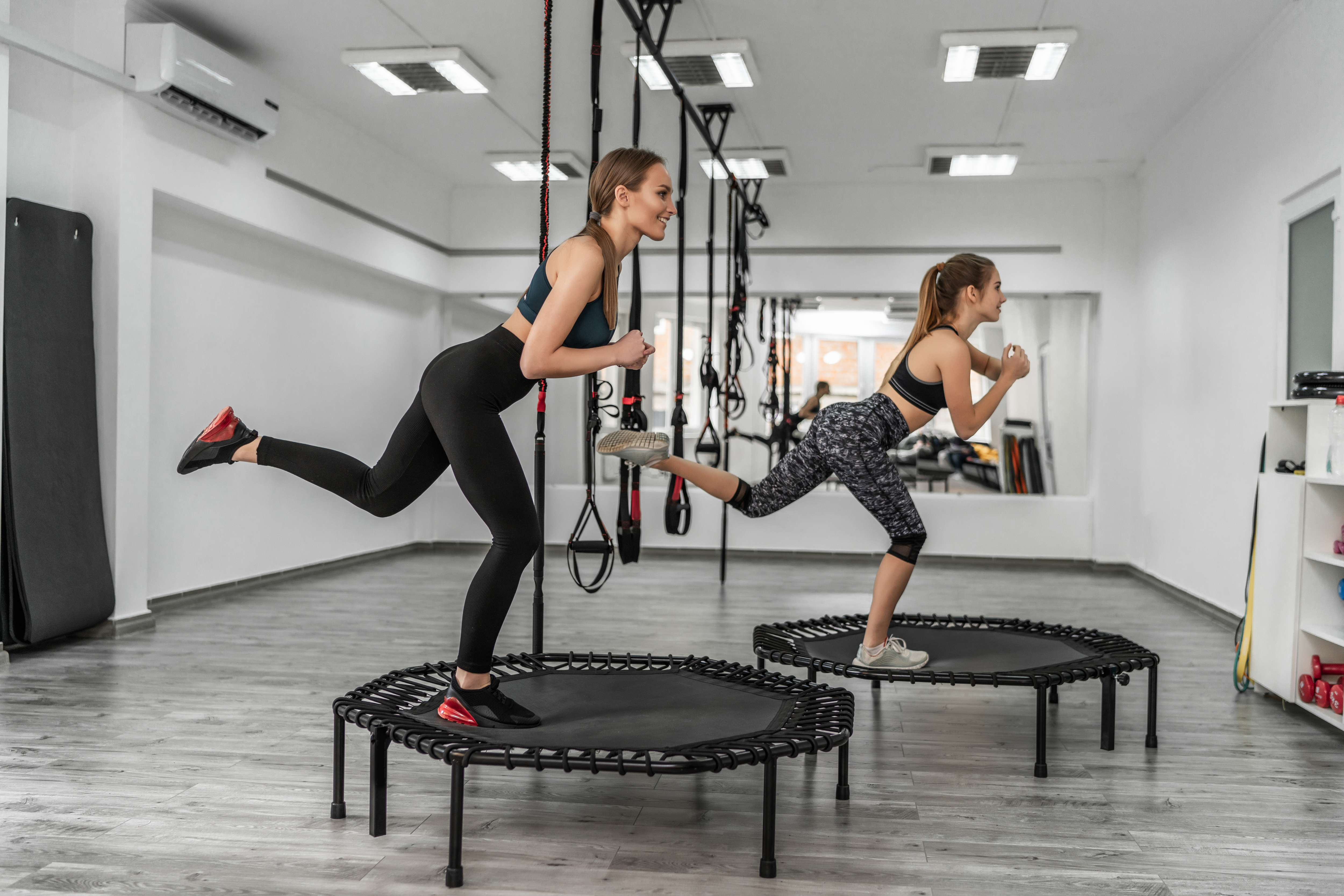 Aula de jump em mini trampolins